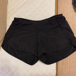 Black lululemon hotty hot shorts